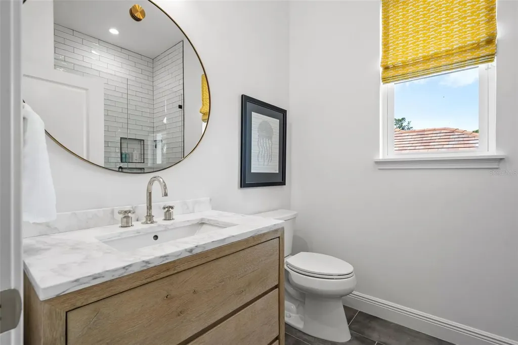 1915 Clematis Street Sarasota FL 34239