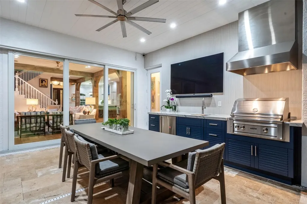 1915 Clematis Street Sarasota FL 34239