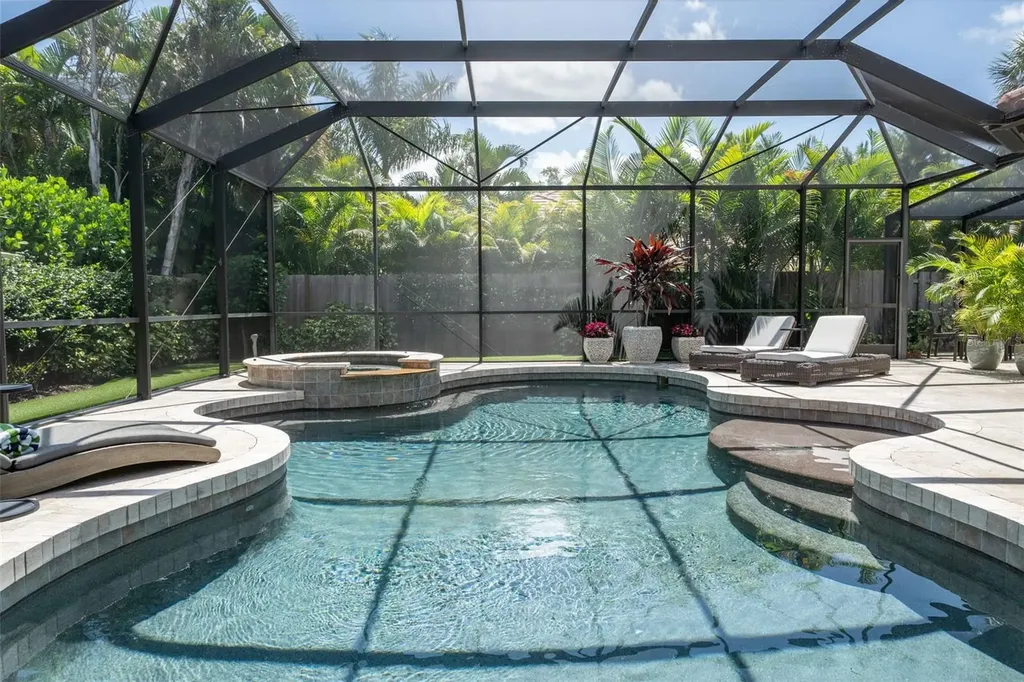1915 Clematis Street Sarasota FL 34239