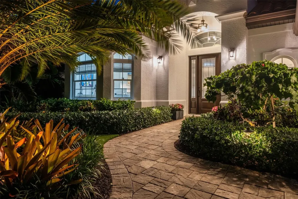 1915 Clematis Street Sarasota FL 34239