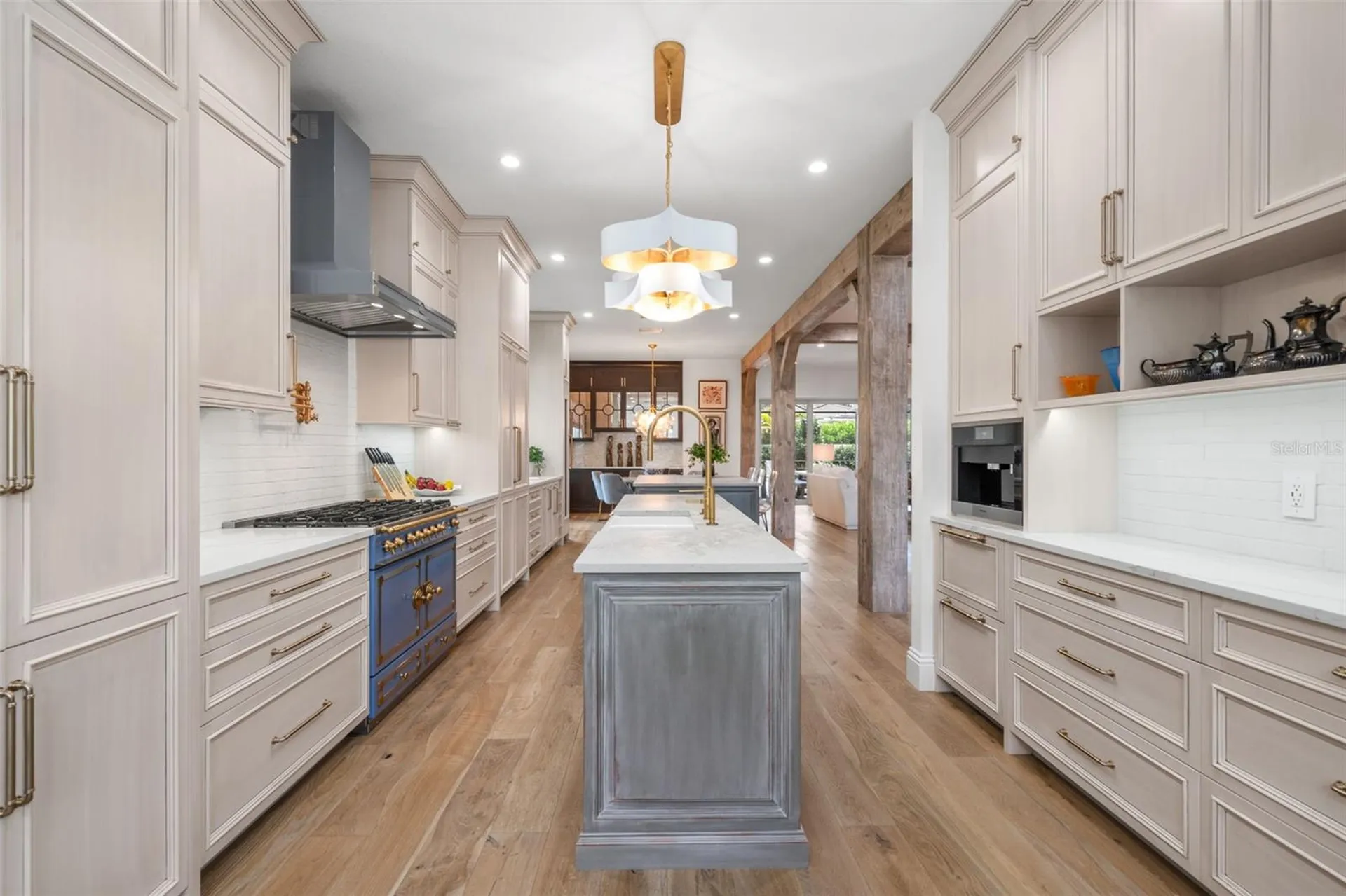 1915 Clematis Street Sarasota FL 34239