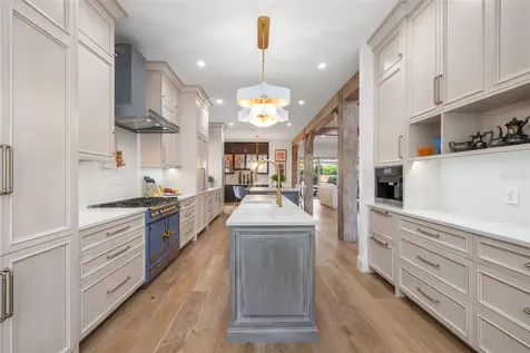 1915 Clematis Street Sarasota FL 34239
