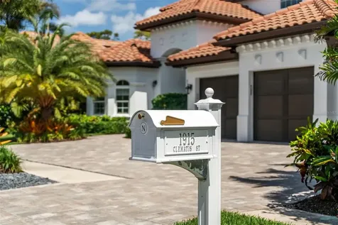 1915 Clematis Street Sarasota FL 34239