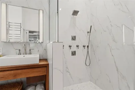 1915 Clematis Street Sarasota FL 34239