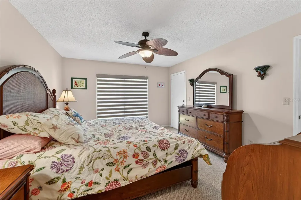 319 Knottwood Court Sun City Center FL 33573