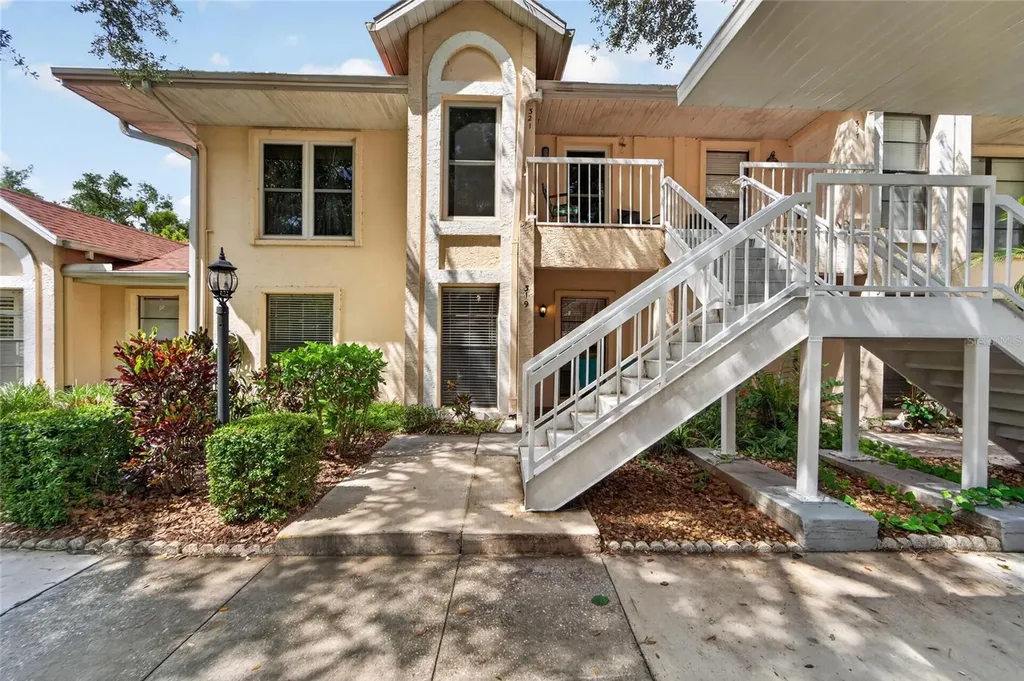319 Knottwood Court Sun City Center FL 33573
