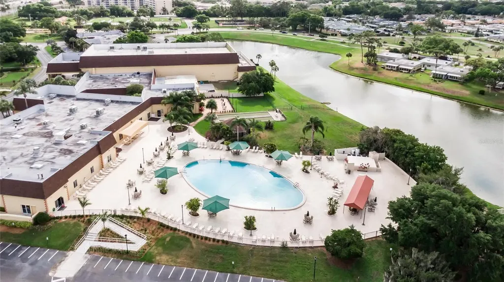319 Knottwood Court Sun City Center FL 33573