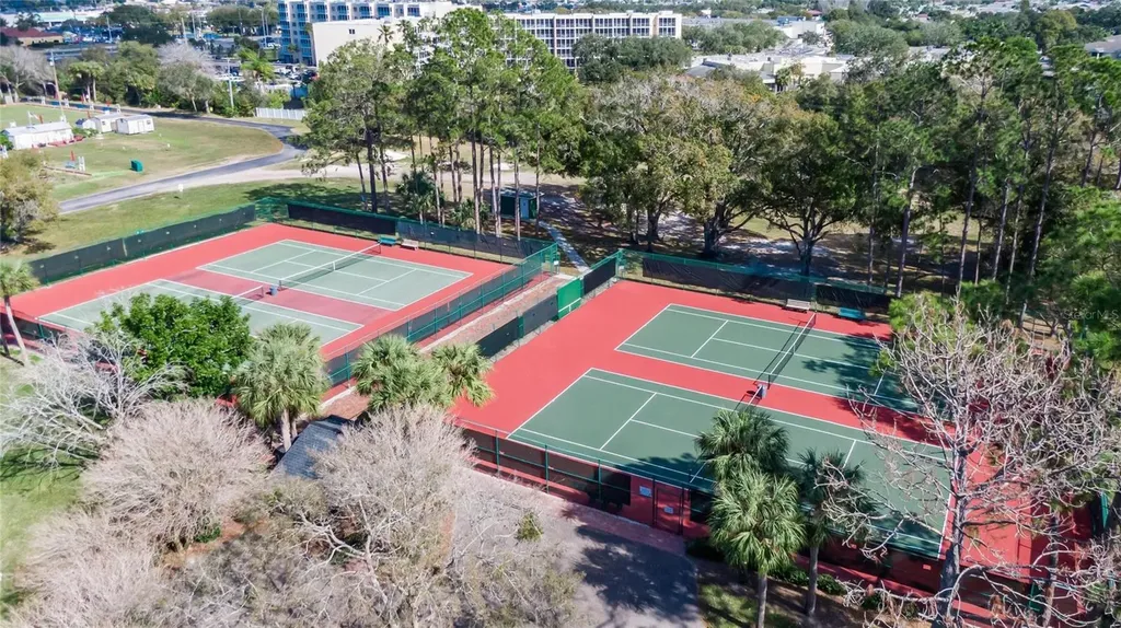 319 Knottwood Court Sun City Center FL 33573