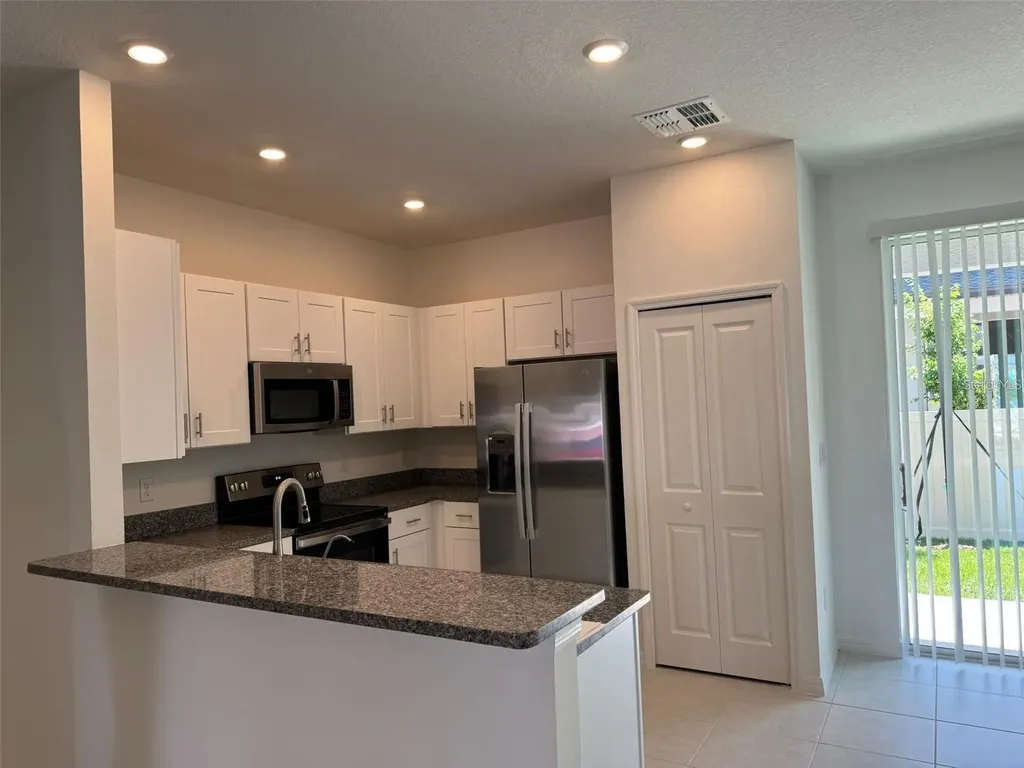 10375 Trumpet Honeysuckle Way San Antonio FL 33576