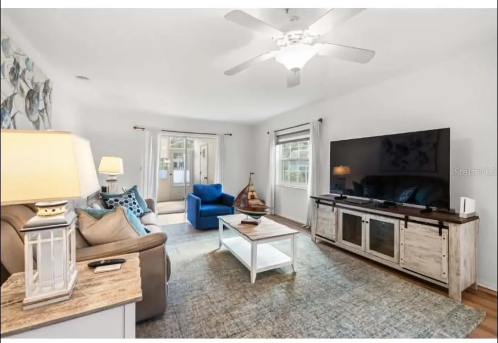 200 Glennes Lane Dunedin FL 34698