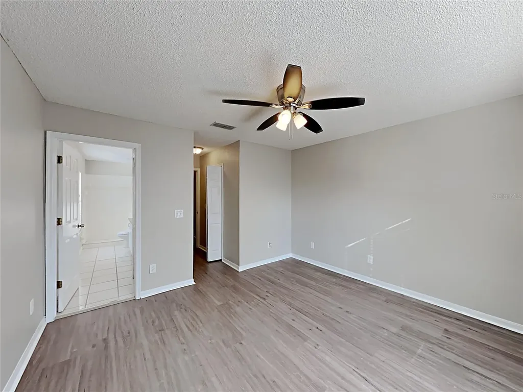 2184 Heathwood Circle Orlando FL 32828