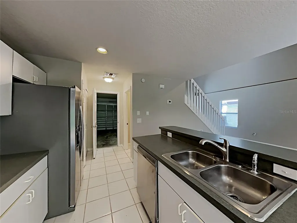 2184 Heathwood Circle Orlando FL 32828