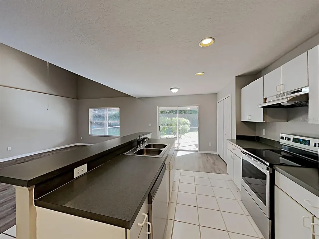 2184 Heathwood Circle Orlando FL 32828