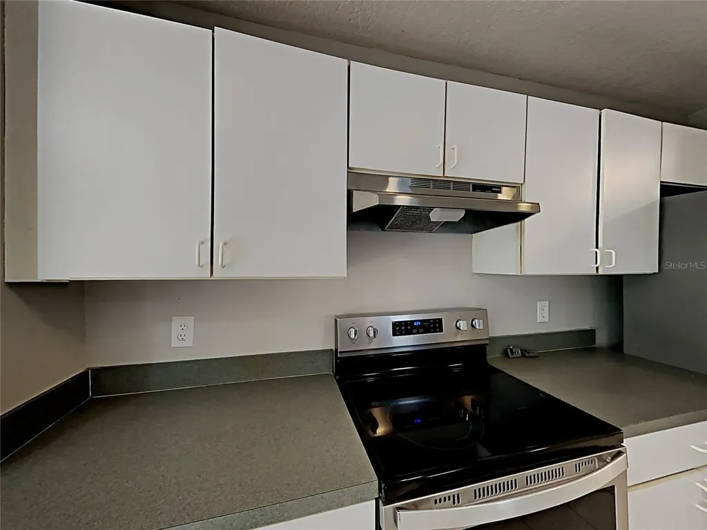 2184 Heathwood Circle Orlando FL 32828