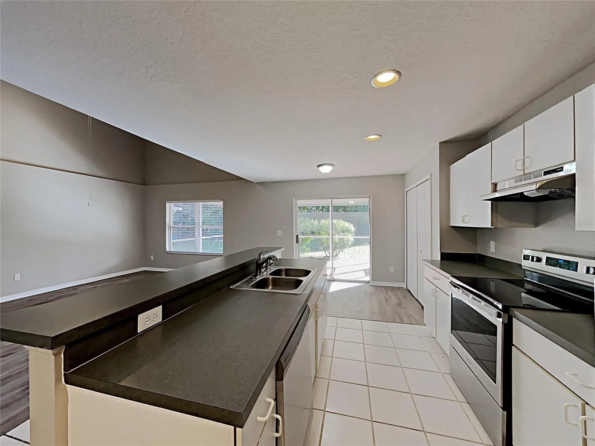2184 Heathwood Circle Orlando FL 32828