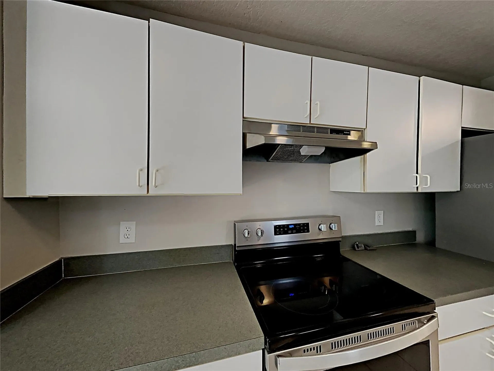 2184 Heathwood Circle Orlando FL 32828