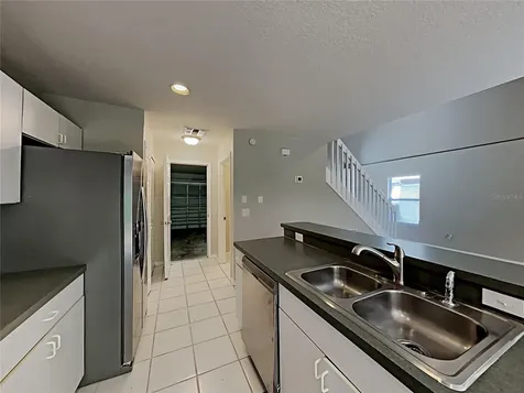 2184 Heathwood Circle Orlando FL 32828