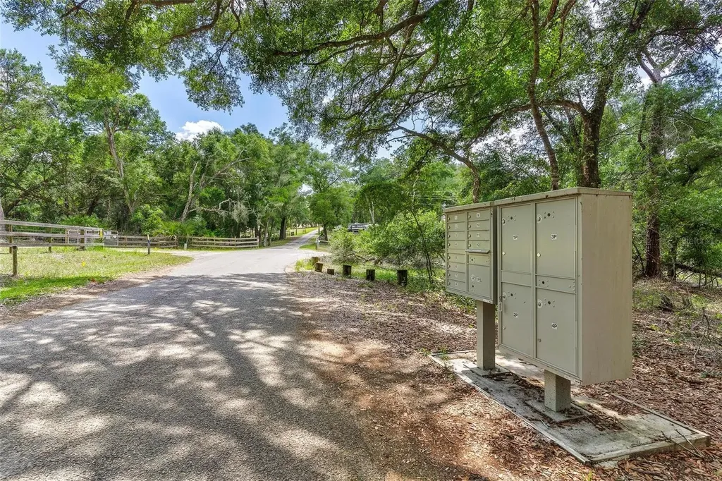 SE 152nd - Lot 17 (ravenswood Rd) Parcel C Place Altoona FL 32702