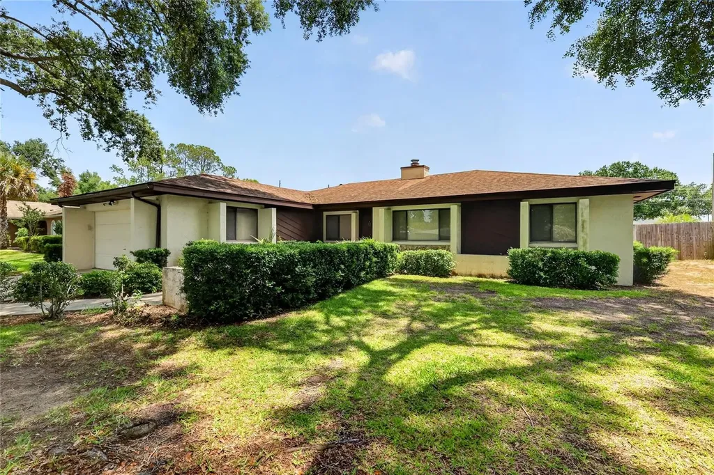 3001 Stratford Lane Mount Dora FL 32757