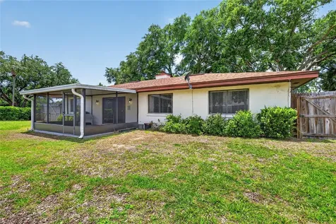 3001 Stratford Lane Mount Dora FL 32757