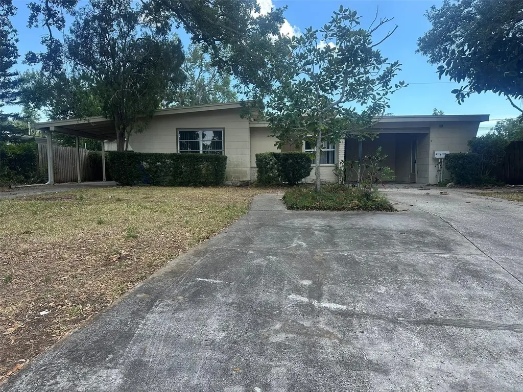 7326 11th Avenue N St Petersburg FL 33710