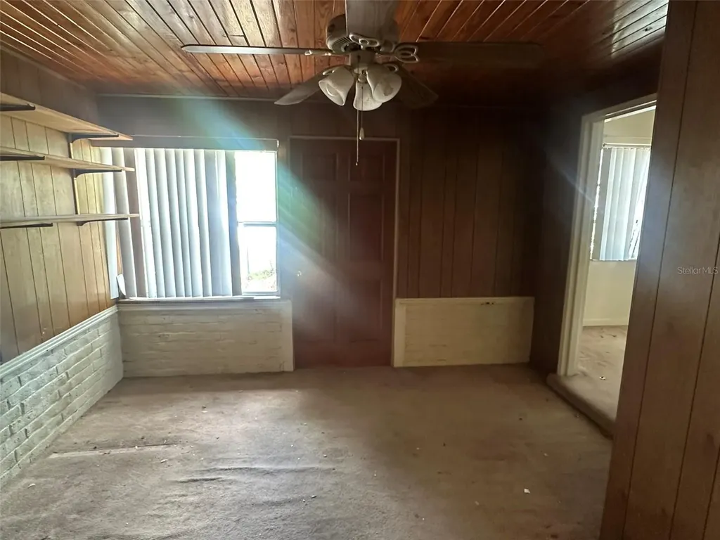 7326 11th Avenue N St Petersburg FL 33710