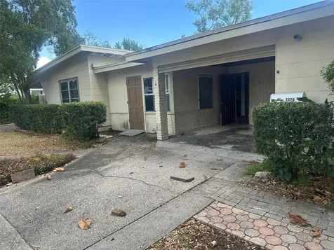 7326 11th Avenue N St Petersburg FL 33710