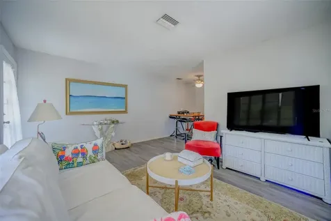 5027 28th Avenue S Gulfport FL 33707