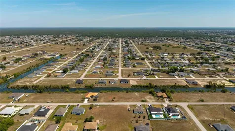 212 NE 25th Street Cape Coral FL 33909