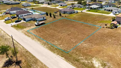 212 NE 25th Street Cape Coral FL 33909
