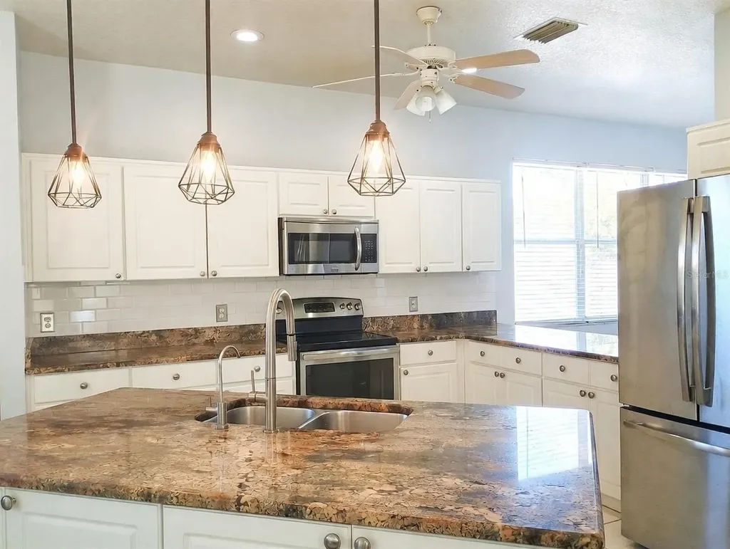 2401 Tangerine Hill Court Lutz FL 33549
