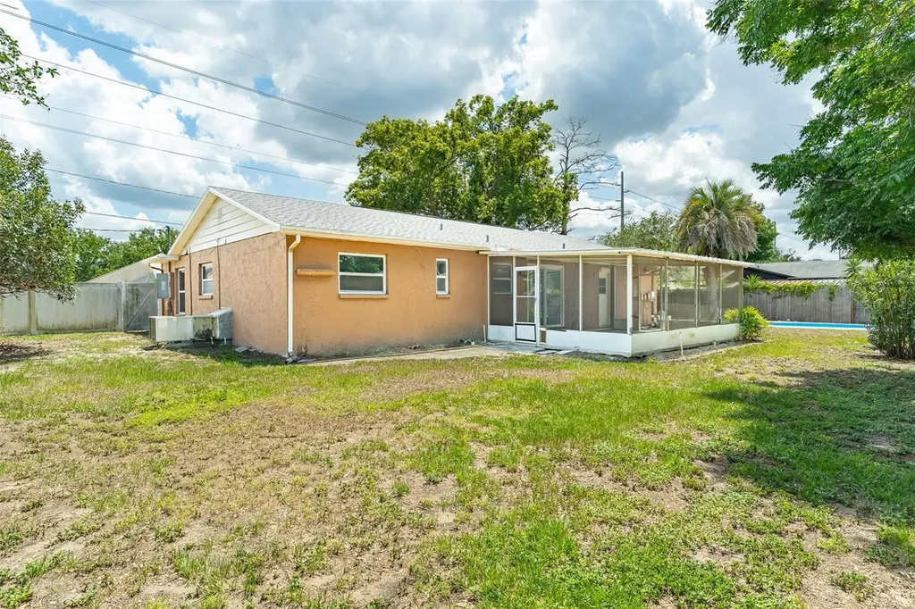 614 E Wheeler Road Seffner FL 33584