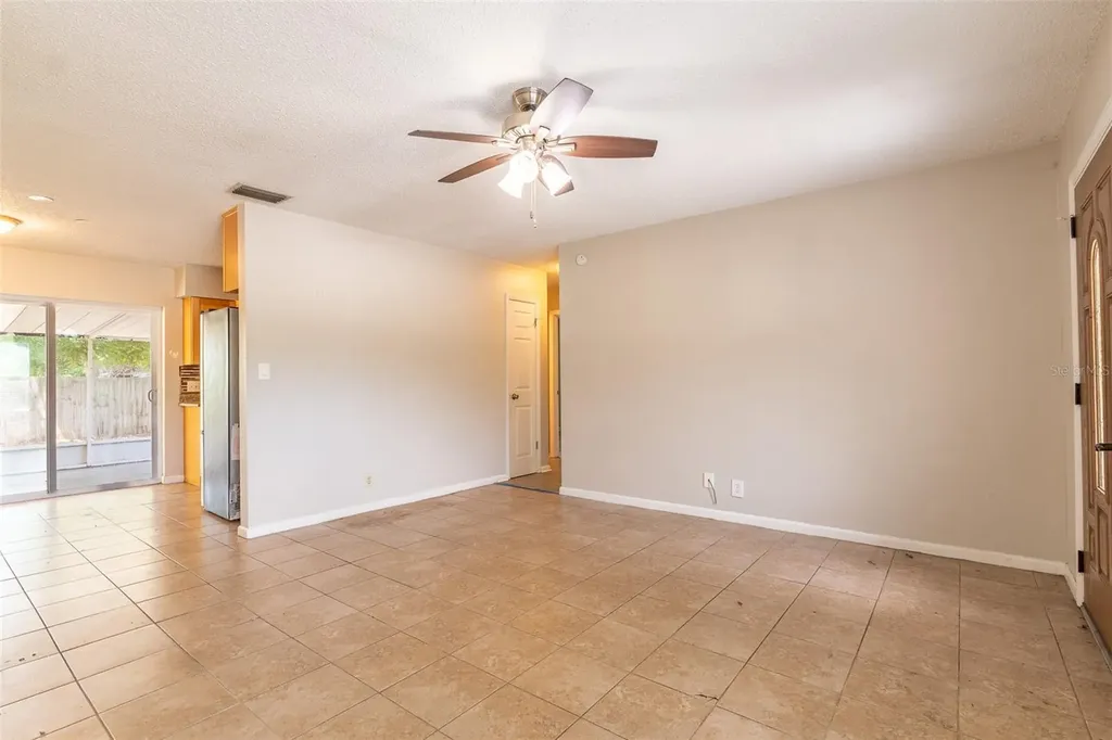 614 E Wheeler Road Seffner FL 33584