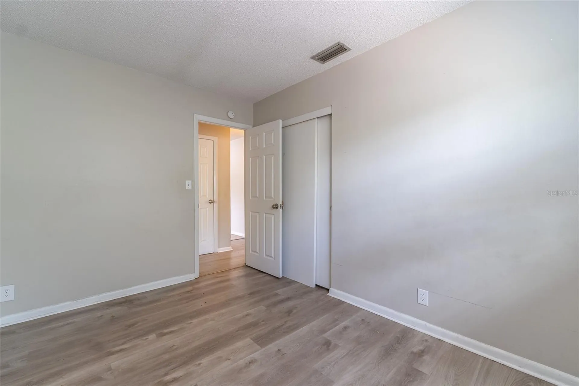 614 E Wheeler Road Seffner FL 33584