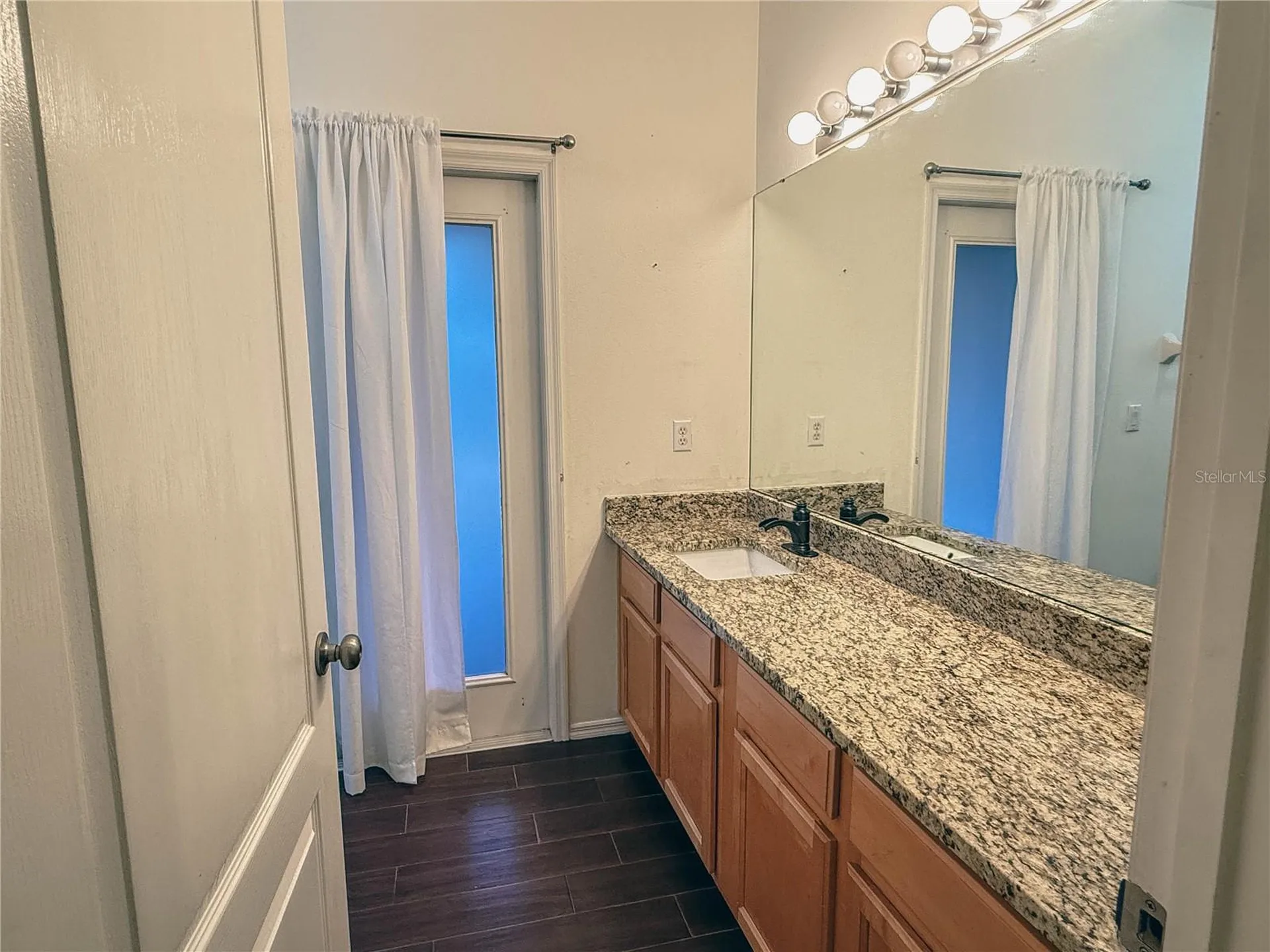 1042 Drift Creek Cove Orlando FL 32828