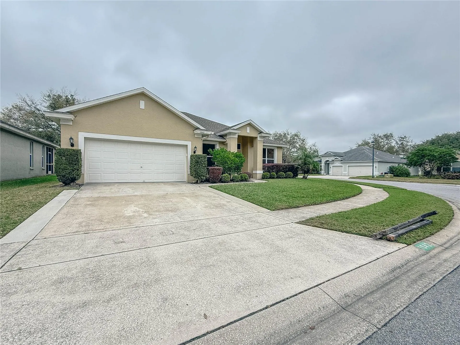 1042 Drift Creek Cove Orlando FL 32828