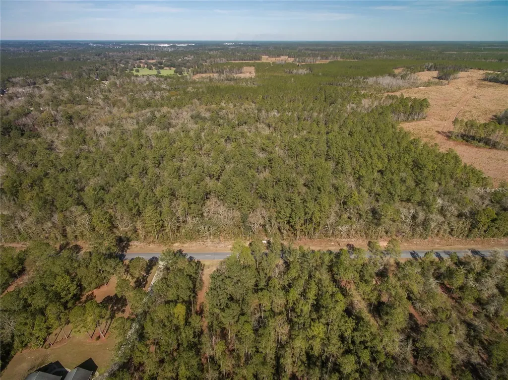 Xxxx Weeks Lane Lake City FL 32025