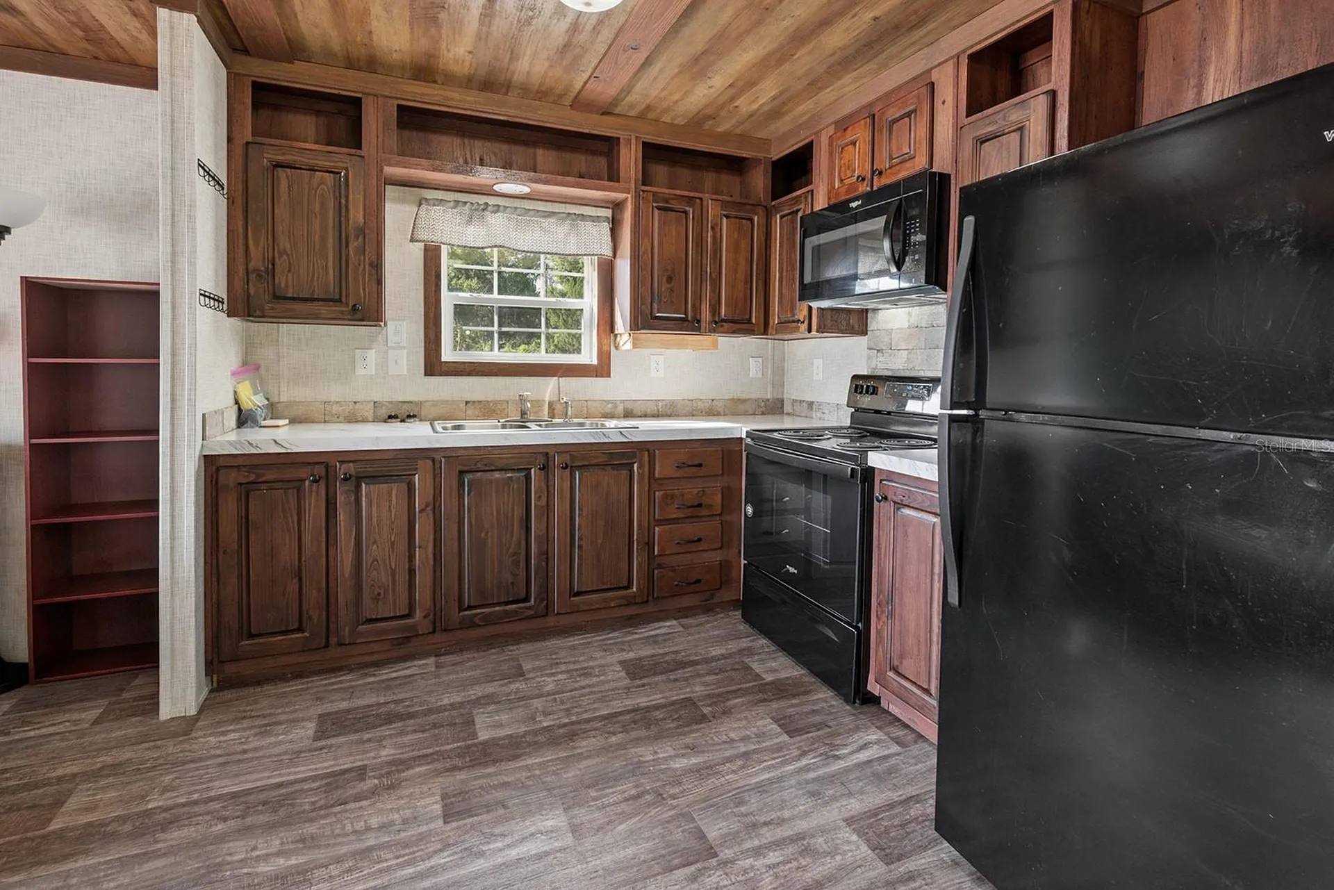 588 S County Road 21 Hawthorne FL 32640