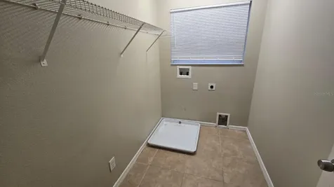 2018 Chickadee Drive Apopka FL 32703
