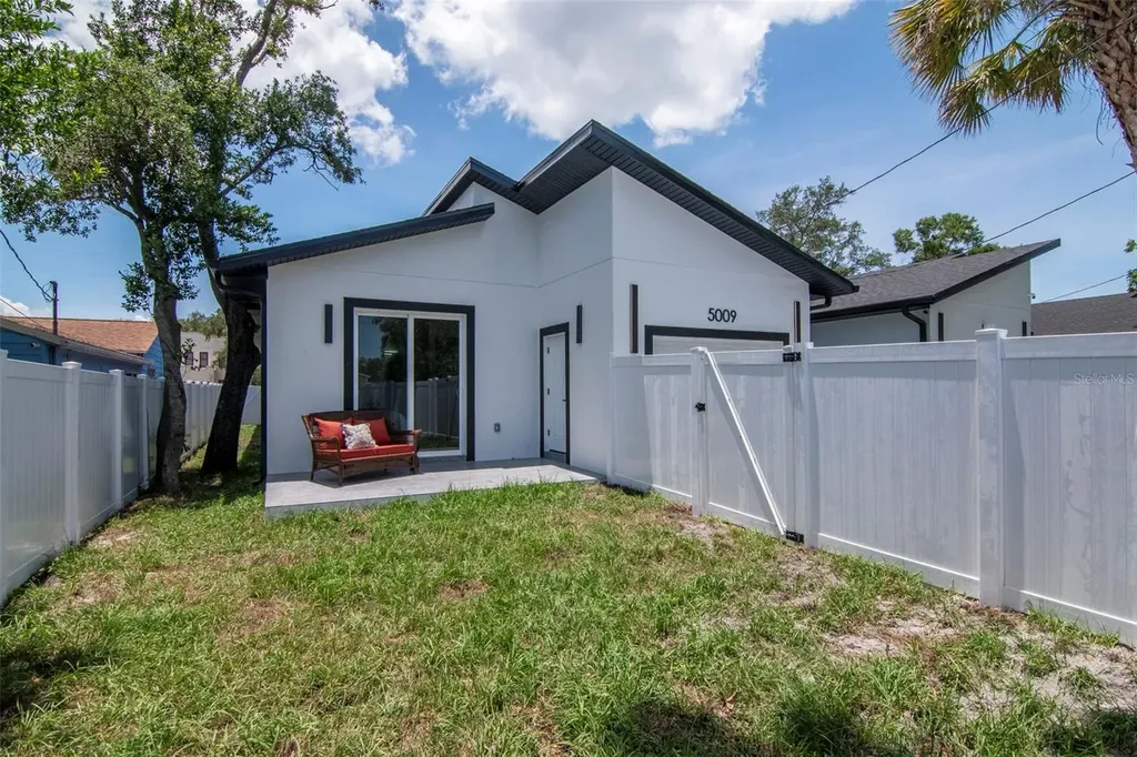 5009 9th Avenue S Gulfport FL 33707