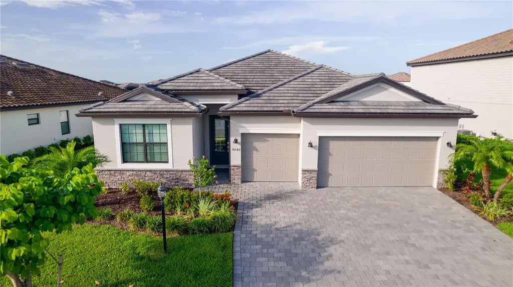 5040 Seafoam Trail Bradenton FL 34211