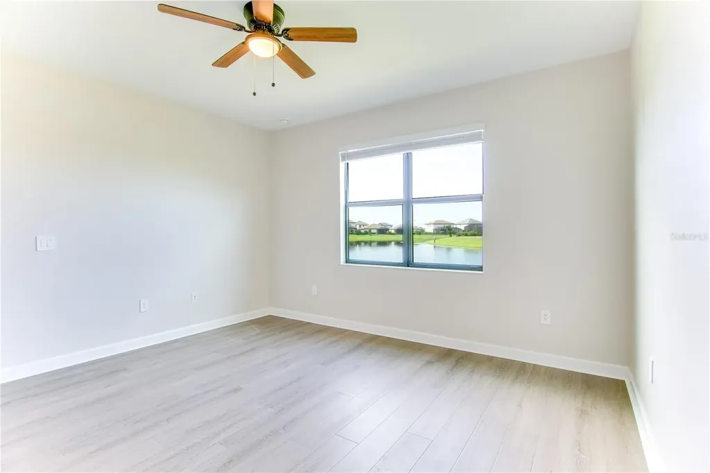 5040 Seafoam Trail Bradenton FL 34211