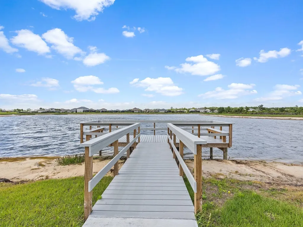 5040 Seafoam Trail Bradenton FL 34211