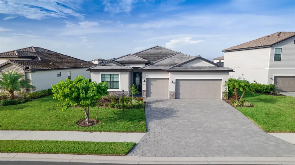 5040 Seafoam Trail Bradenton FL 34211