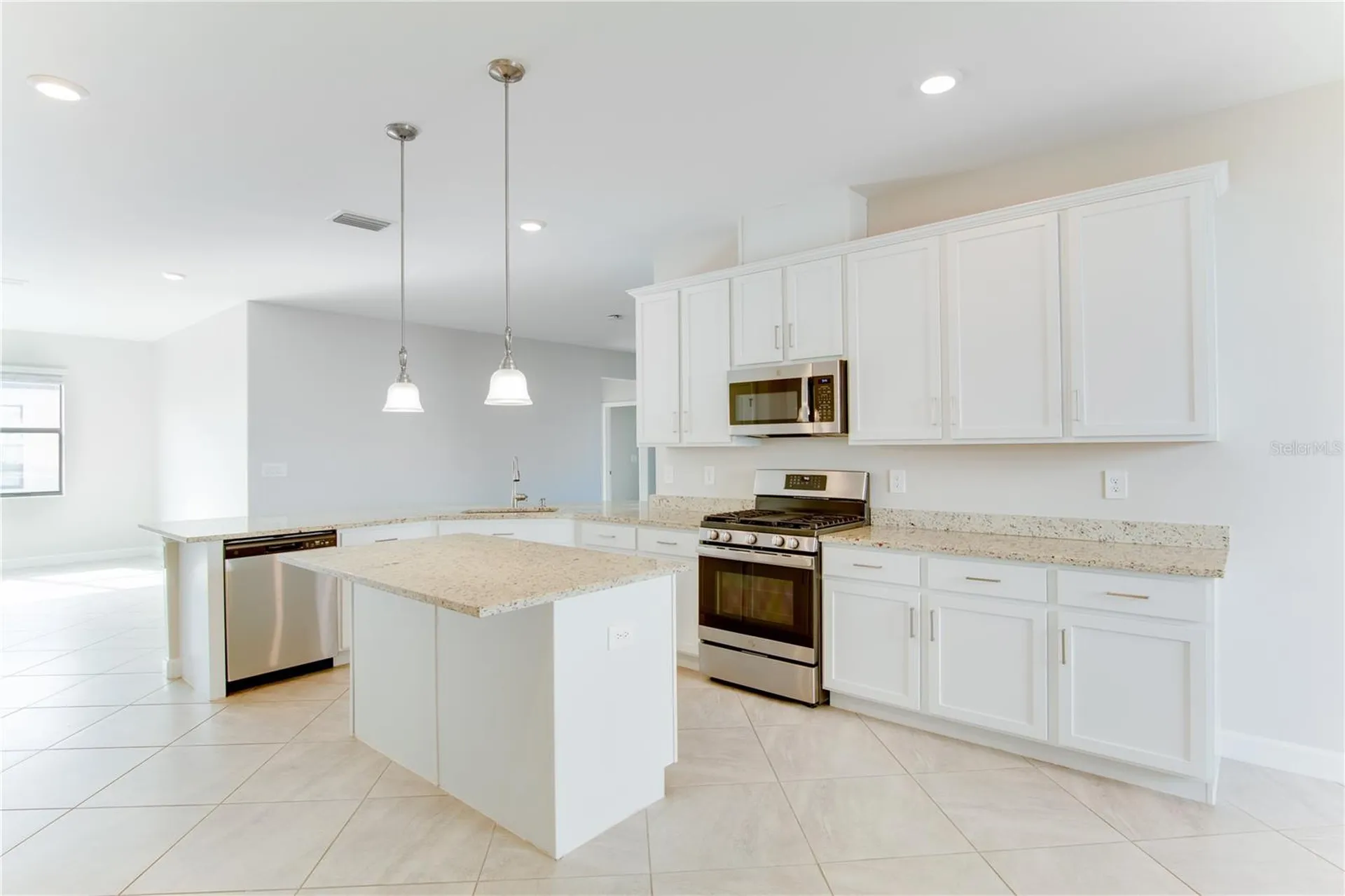 5040 Seafoam Trail Bradenton FL 34211