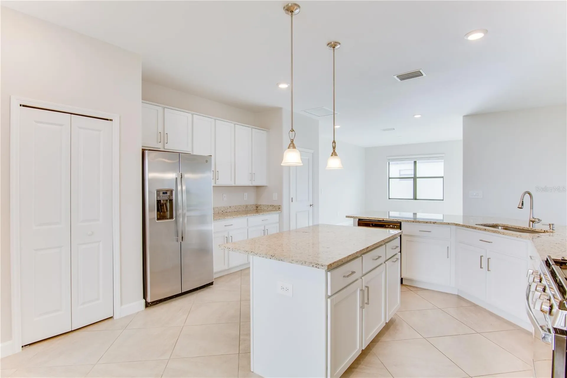 5040 Seafoam Trail Bradenton FL 34211