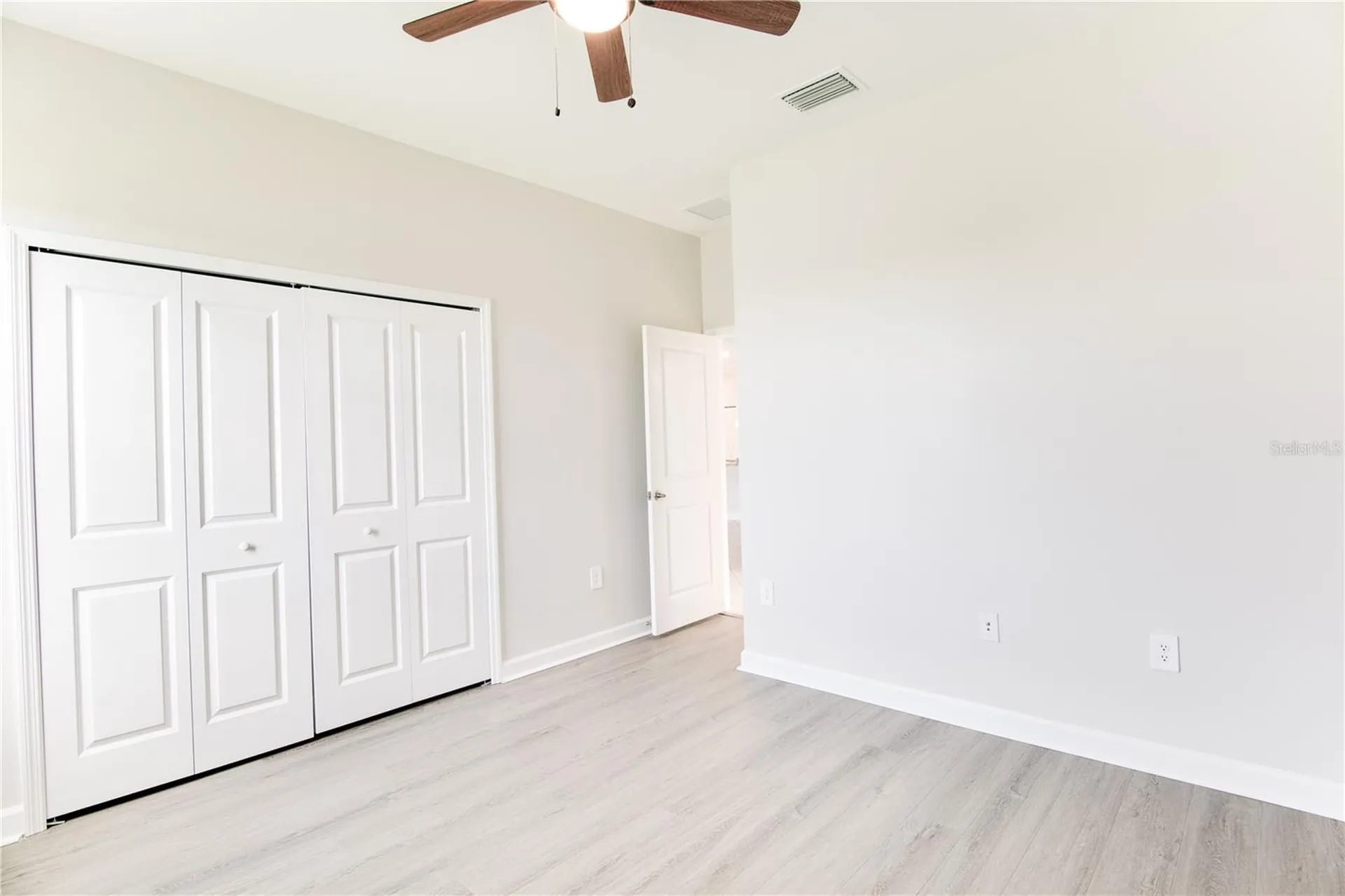 5040 Seafoam Trail Bradenton FL 34211
