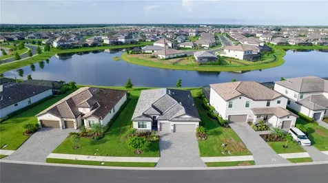 5040 Seafoam Trail Bradenton FL 34211