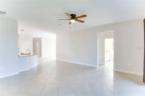 5040 Seafoam Trail Bradenton FL 34211