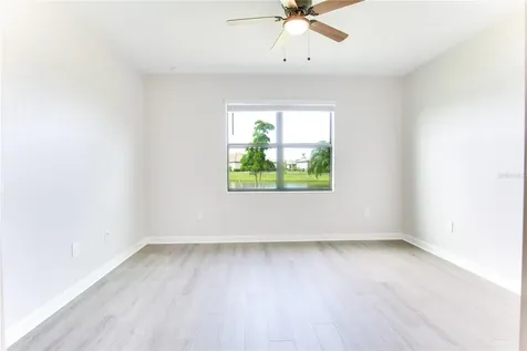 5040 Seafoam Trail Bradenton FL 34211